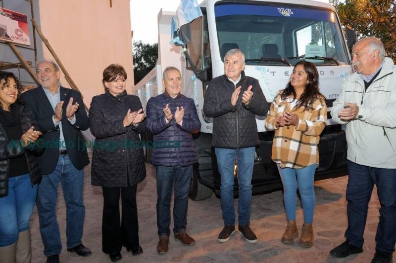 Gerardo Morales entregó un camión en Uquía 3 Gerardo Morales entregó un camión en Uquía 3